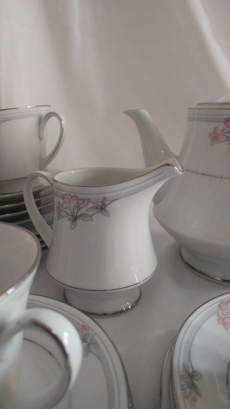 Lovely Noritake Legendary silver and rose Tarkington Tea set