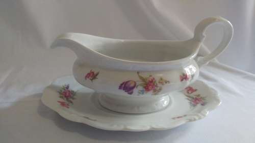Beautiful floral Huguenot Royale Fine China collection - Large Sauce boat with underplate