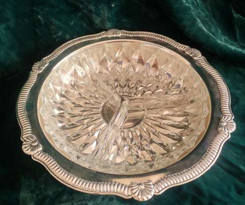 Stunning silver-plate hors douevres  serving dish with glass liner