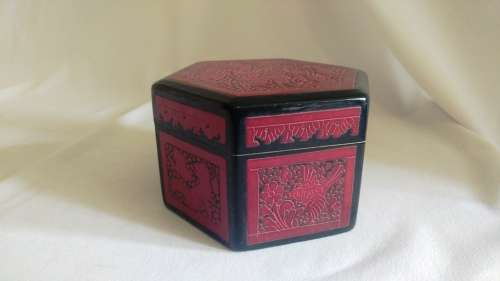 Stunning red and black decorated wood lacquered hexagonal box