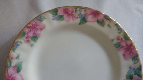 Royal Albert Lydia pattern Beautiful Cake plate