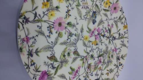 Maxwell and Williams Summer Blossom coupe, side or cake plate Cashmere collection boxed