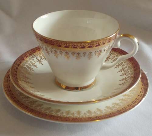 Elegant Royal Grafton Regal wine red and gold design fine bone China Tea Trio