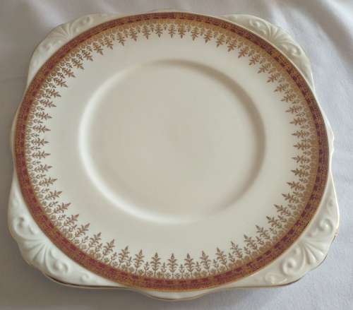Elegant Royal Grafton Regal wine red and gold design fine bone China Cake plate large