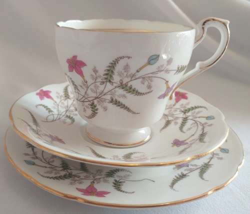 Elegant Paragon Pink, purple flower design fine bone China Tea Trio
