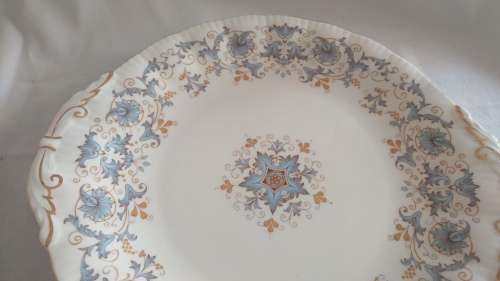 Elegant Paragon Tuscany Blue, White and gold design fine bone China large Cake plate 1952-1956
