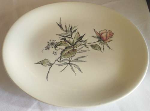 Beautiful and decorative Grindley Margaret Rose cake platter
