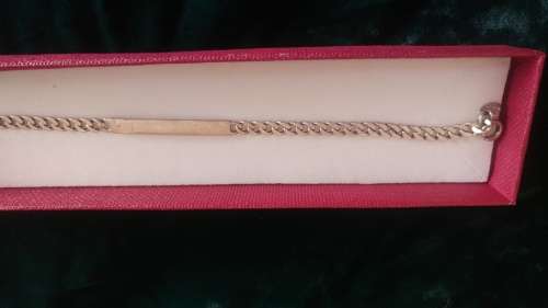 Beautiful Italian silver chain linked bracelet with engraving plate