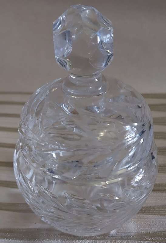 Stunning Crystal Preserve/jam pot