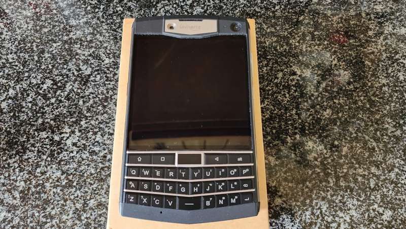 Unihertz Titan smartphone