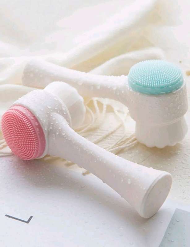 2 in 1 Face Cleansing Brush