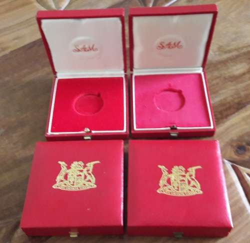 COIN MEDAL BOXES
