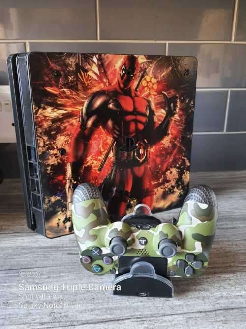 PS4 Console