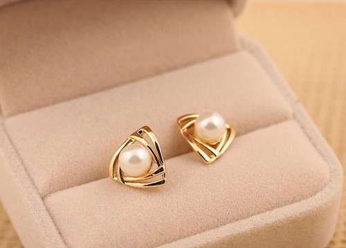 Women Simulated Pearl Stud Earrings gold Plated Earring  (A145)