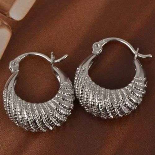 LOVELY GOLD FILLED carpenterworm Hoop Earrings,21mm,G037    (K5522)
