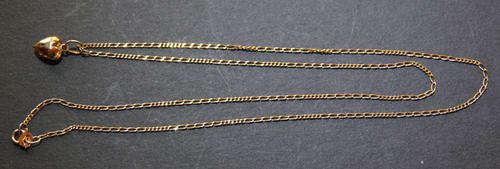 Solid 9ct Gold Heart Pendant and chain - Crazy R1 Start
