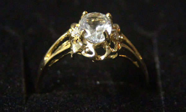9ct Gold Natural Aquamarine & Diamond Ring