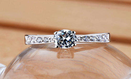 GENUINE 925 SILVER, AUSTRIAN CRYSTALS 1 CARAT MAIN STONE, PLATINUM PLATED