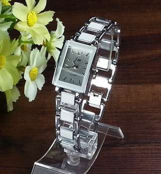 LADIES SQUARE FACE SILVER WATCH