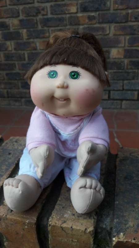 Original signed vintage 2012 Cabbage Patch doll with original clothing. 40cm High.