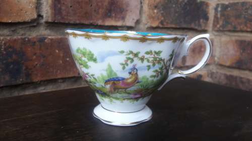 ROYAL ALBERT - Chelsea bird teacup