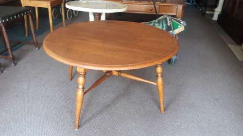 Vintage oak round coffee table with stretcher base - 46cm Height