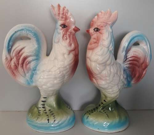 Pair of vintage chickens - 32cm High