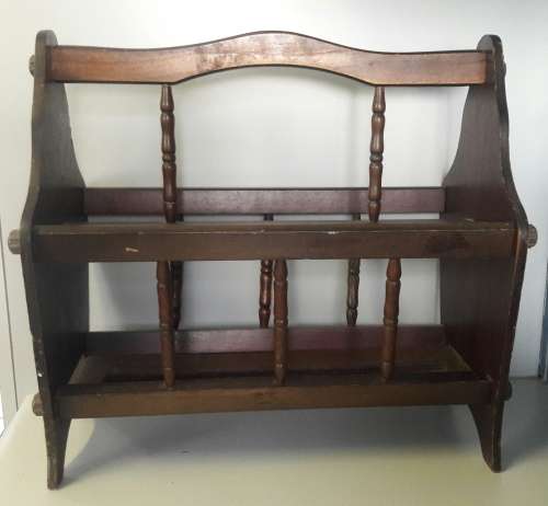 Vintage magazine rack - 37cm Height