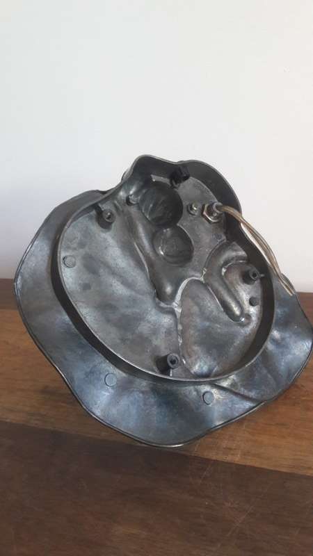 Beautiful metal lamp stand