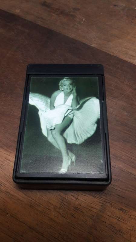 Marilyn monroe collectable cigarette holder