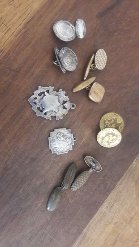Vintage lot of possibly silver and oter items