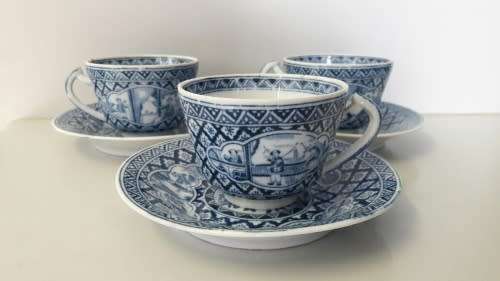 Stunning oriental demitase duo's with stunning hand painted detail