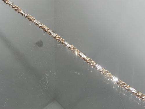 *******SOLID 14CT GOLD DIAMOND BRACELET*******