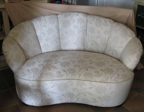 Classic butterfly lounge suite