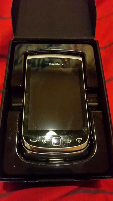blackberry 9810 zinc grey looks brand new for smithfelix26 only