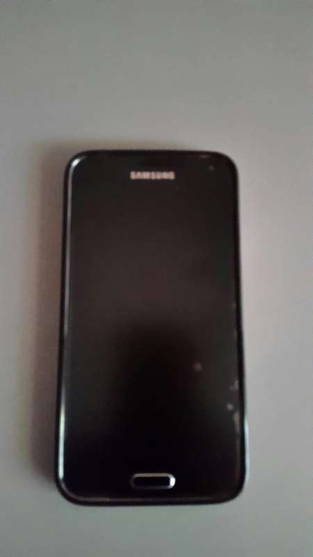 samsung galaxy S5 few months old