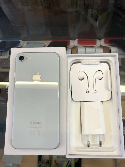 IPHONE 8 64GB