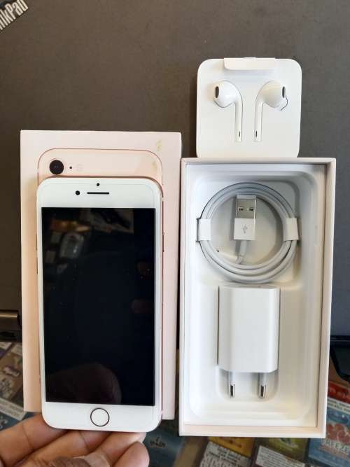 iPhone 8 64GB