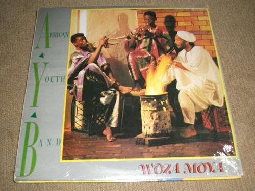 African Youth Band Featuring Blondie Makhene - Woza Moya