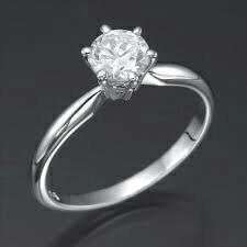 NEW, VERY FINE 14KT WHITE GOLD DIAMOND RING