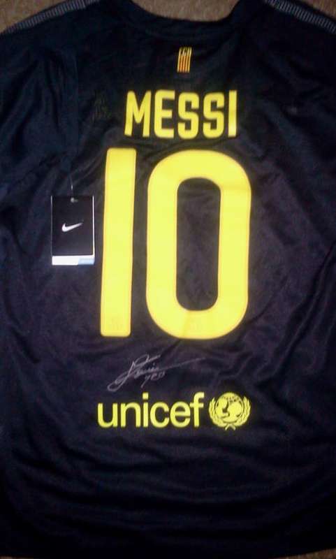 Autographed Lionel Messi Barcelona Jersey + COA