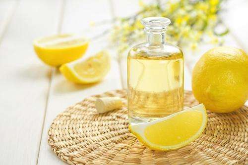 Lemon Essential Oil10 ml (1/3 oz). 100% Pure, Undiluted