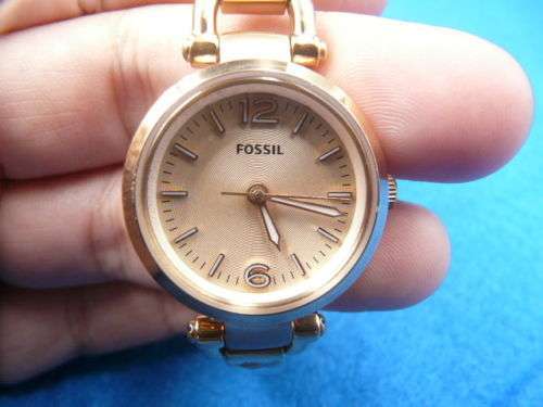 FOSSIL LADIES ES3268  ELEGENT QUARTZ  WATCH **GREAT LOOKER** - IN STOCK