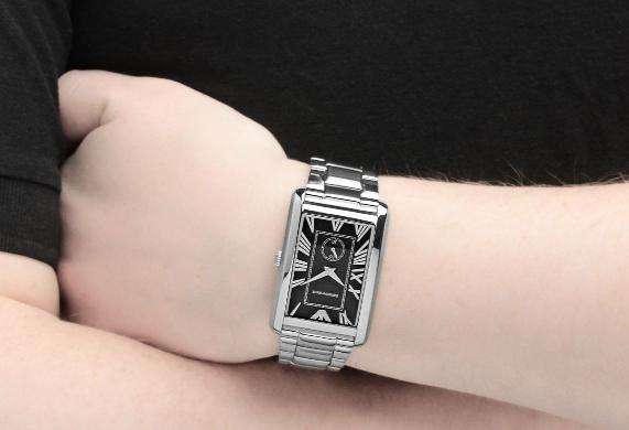 EMPORIO ARMANI STAINLESS STEEL DRESS WATCH **** STUNNING TIMEPIECE ****