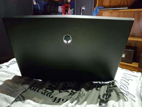 Alienware M18X R2 GAMING LAPTOP