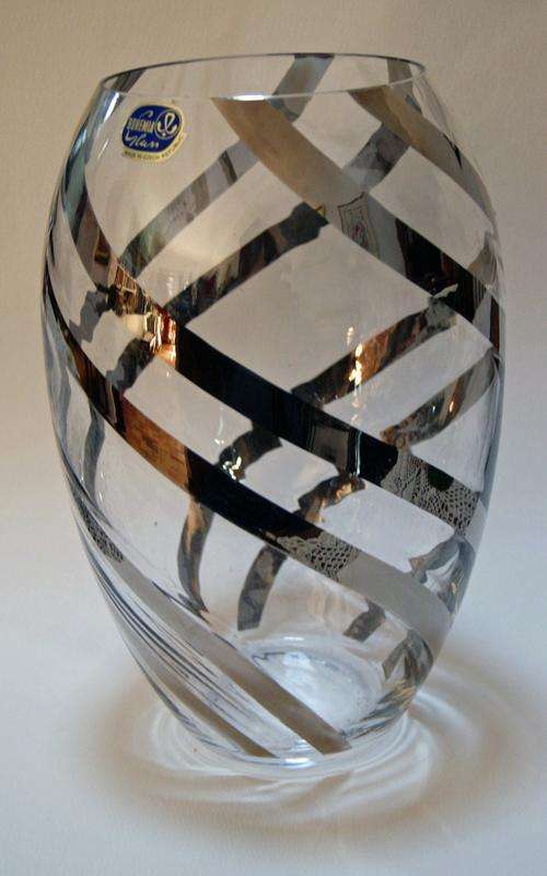 STUNNING BOHEMIAN GLASS VASE