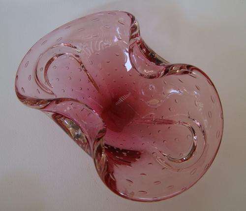 EXCEPTIONAL MURANO BOWL IN LUMINOUS SALMON PINK