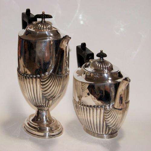 ATTRACTIVE EDWARDIAN EPNS TEAPOT AND JUG
