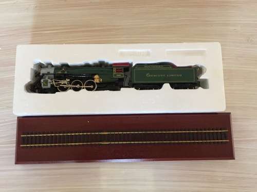 SPECIAL MATCHBOX COLLECTIBLES - 1925 CRESCENT LIMITED LOCOMOTIVE (Operational)