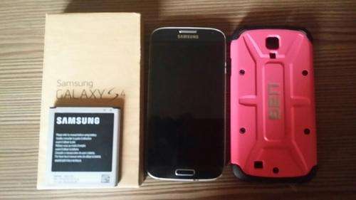 Samsung Galaxy S4 LTE with UAG cover